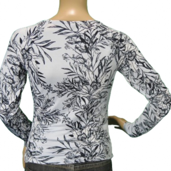 Guess Long Sleeve Top - Picture 3 of 4